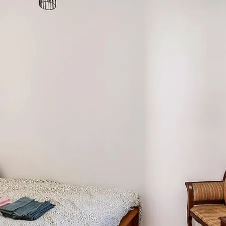 Διαμέρισμα 2 For 8 People With Terrace And Parking *